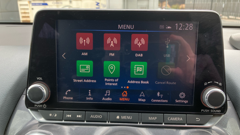 Nissan Juke 1.0 DiG-T 114 N-Connecta 5dr Petrol Hatchback